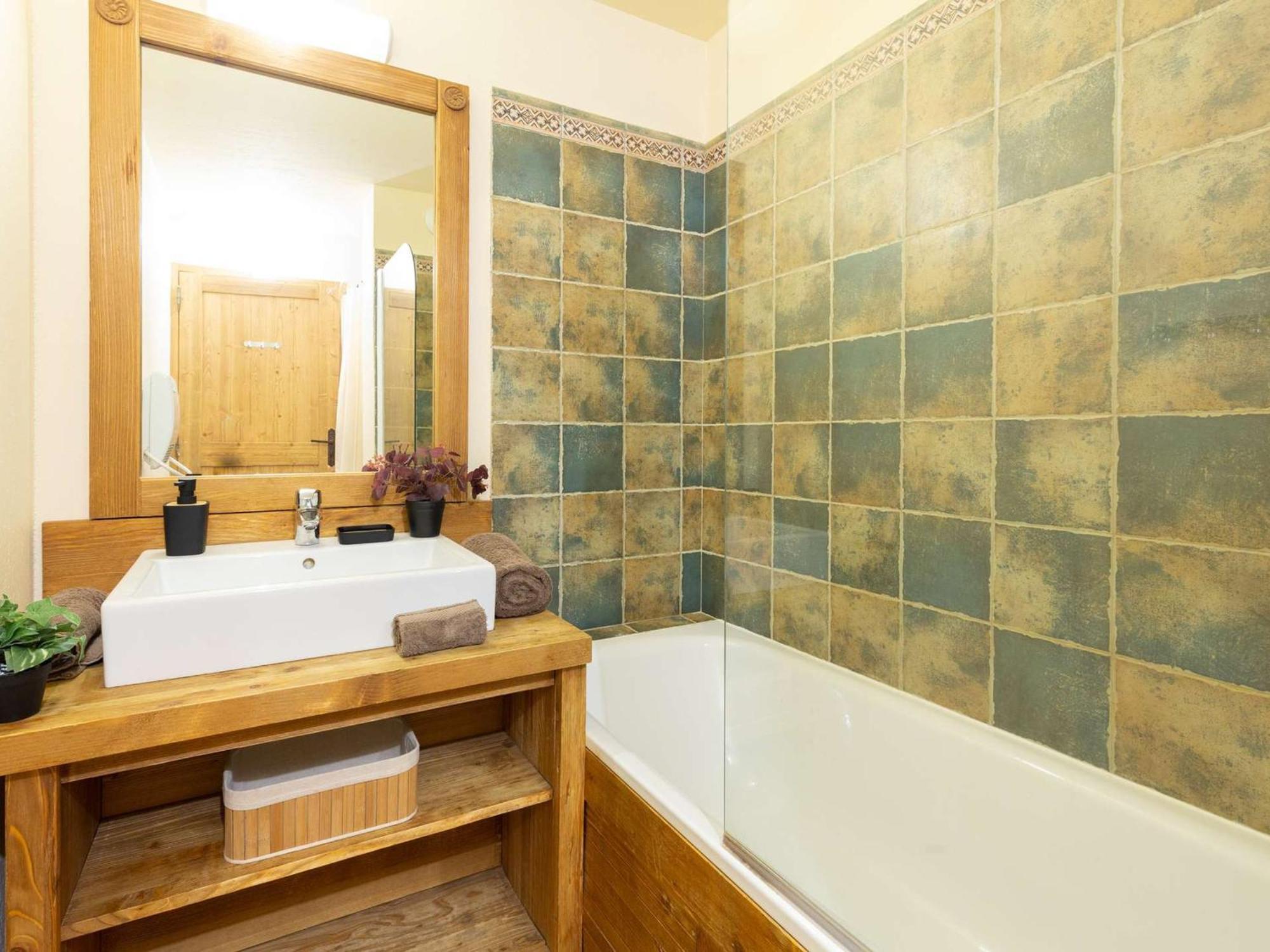 Appartement De 70 M² Au Centre-Ville Avec Piscine, Hammam, Sauna Et Balcon Bien Expose - Fr-1-296-392 サン・ラリー・スラン エクステリア 写真