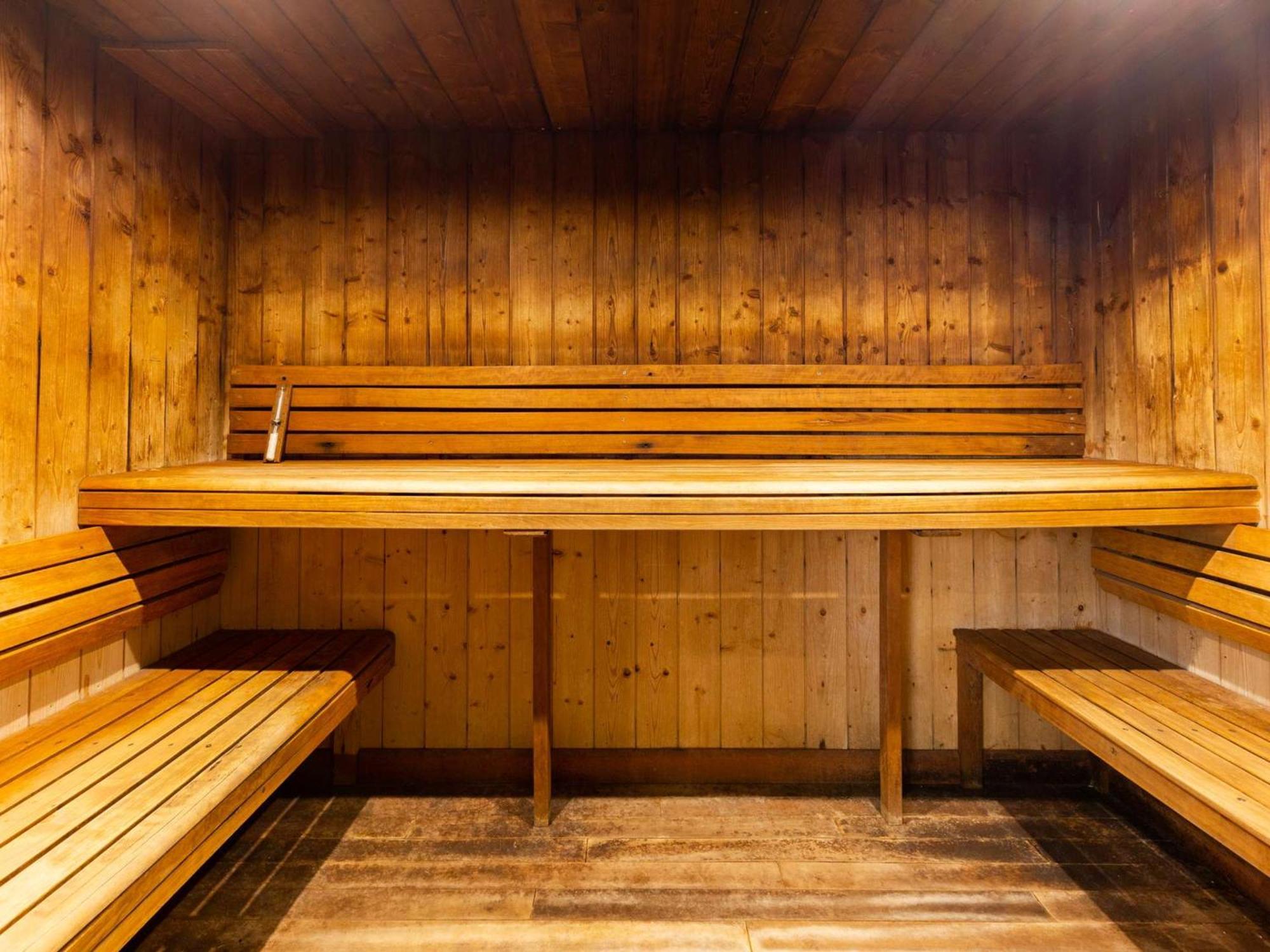 Appartement De 70 M² Au Centre-Ville Avec Piscine, Hammam, Sauna Et Balcon Bien Expose - Fr-1-296-392 サン・ラリー・スラン エクステリア 写真