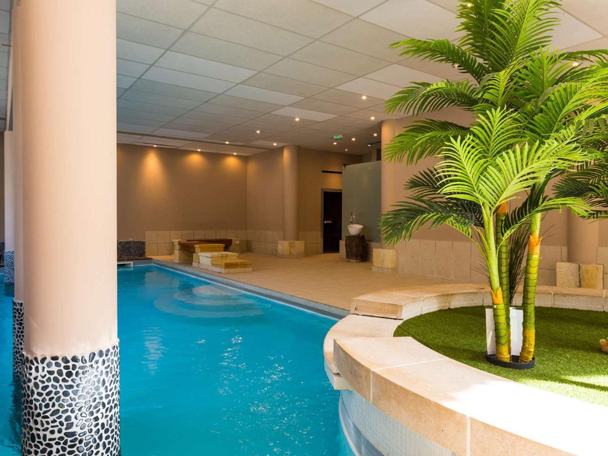 Appartement De 70 M² Au Centre-Ville Avec Piscine, Hammam, Sauna Et Balcon Bien Expose - Fr-1-296-392 サン・ラリー・スラン エクステリア 写真
